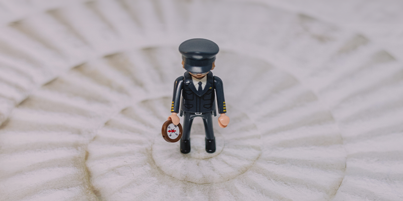 policia-medio-espiral policia-medio-espiral